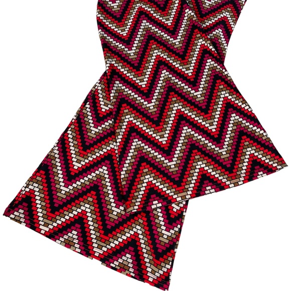 No Boundaries size large chevron “brick” look flare leg leggings/pants NEW - Picture 8 of 16